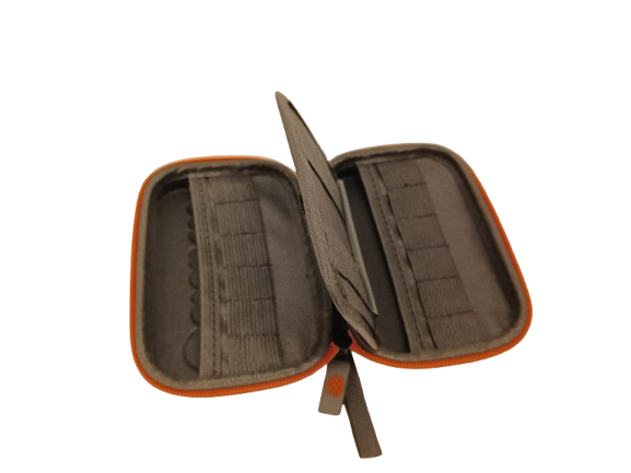 CASE SADHU PEQUENO 11